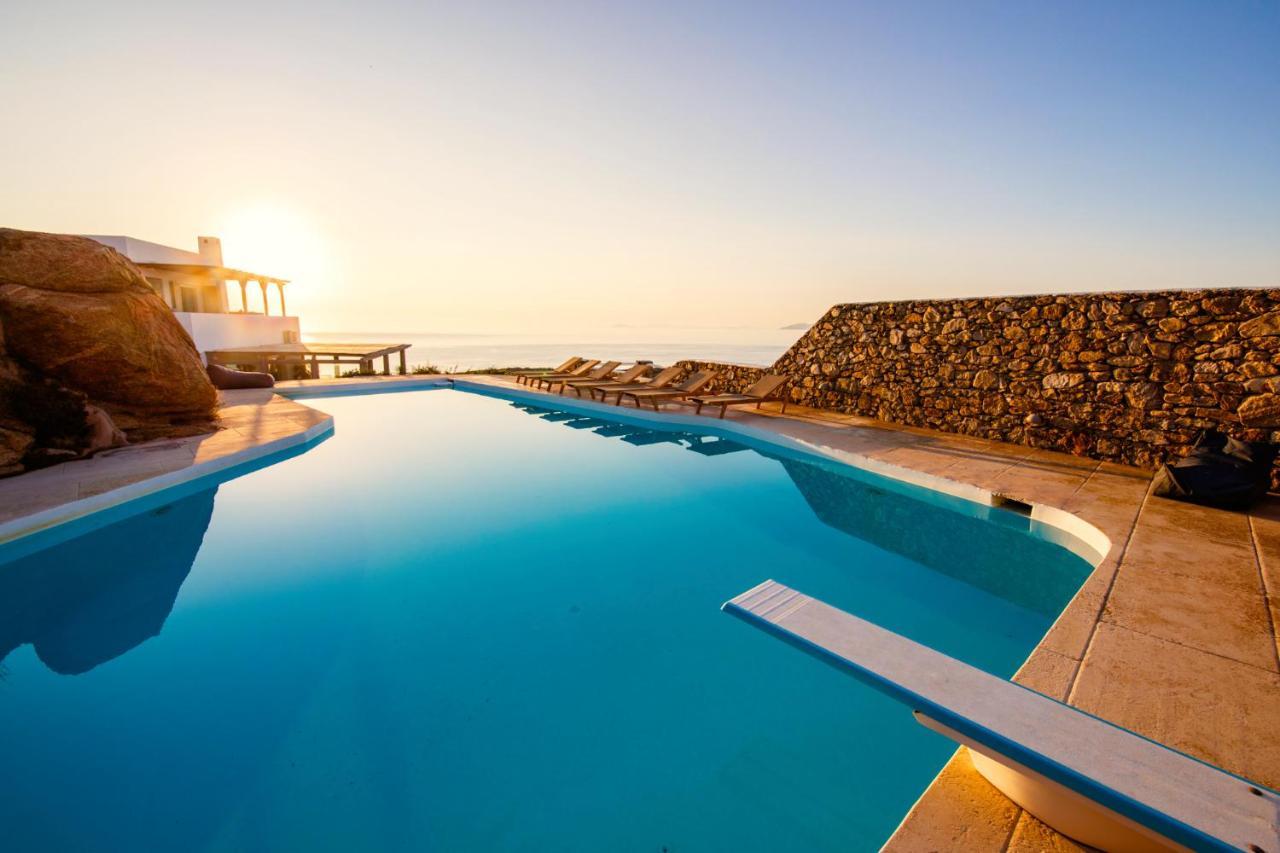 Paradise Estate Community Villa