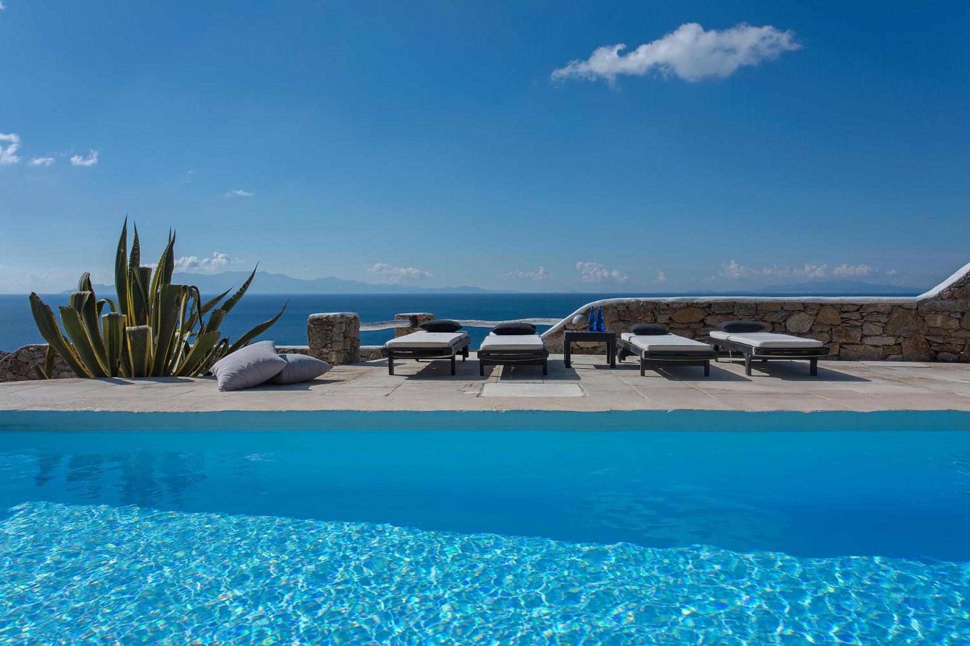 Villa Paradise Estate Community Strand Paraga